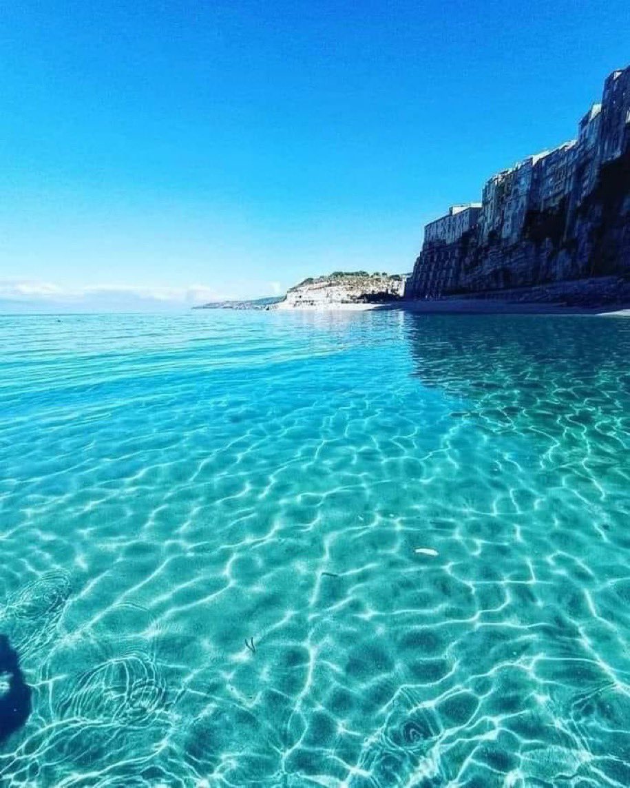EvasTeslaSPlaid's tweet photo. Can you imagine living close to this beautiful place? https://t.co/ddI7JsrSPO