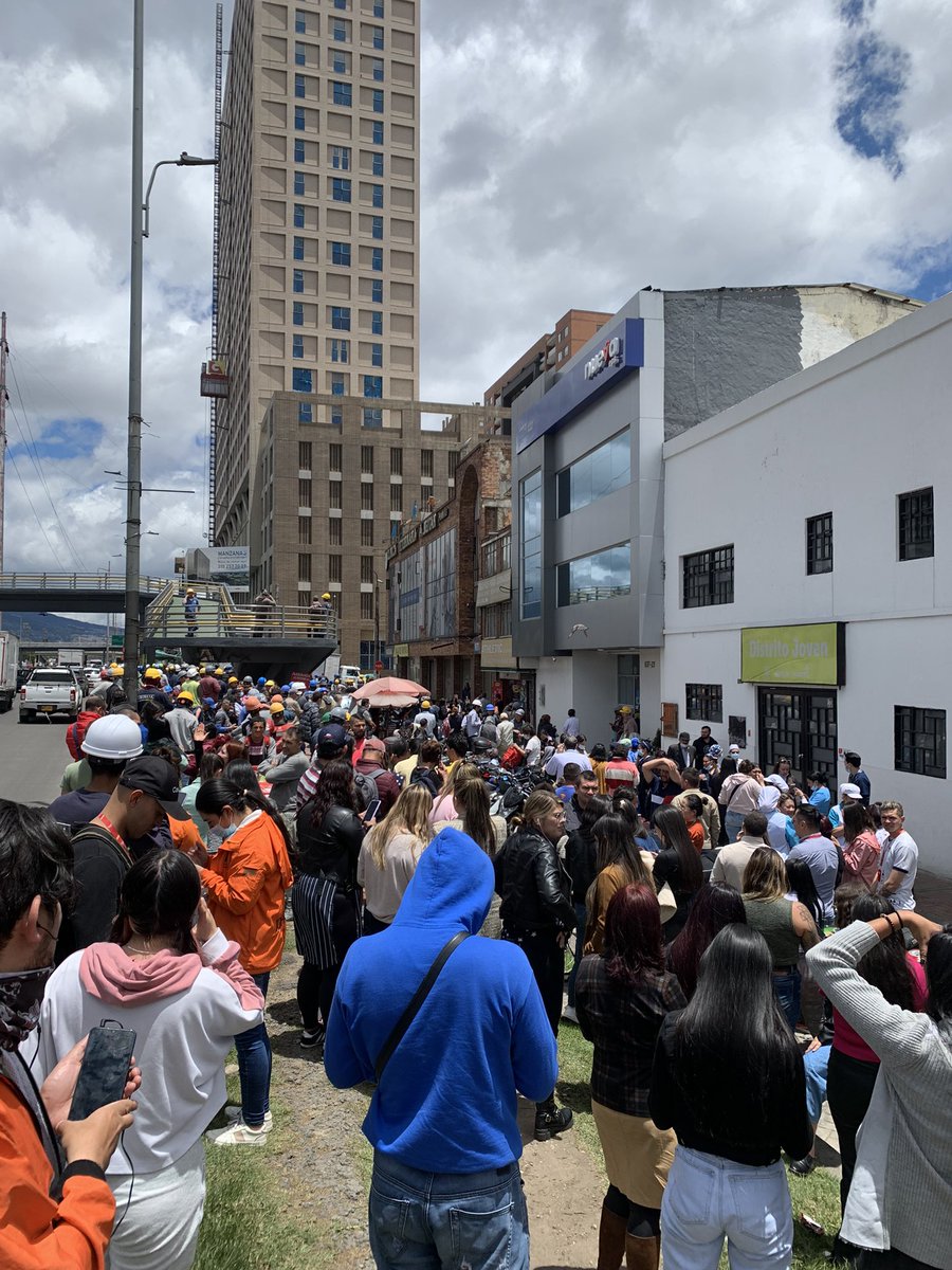 caural's tweet image. Temblor en Bogotá. Cra 30 #63