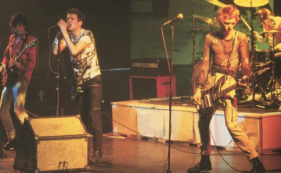 Tacogreigo's tweet photo. The first time The Clash played Glasgow, and the first time I saw them (with The Voidoids and The Lou’s - Oct ‘77 📷 not mine (from various on FB page) @NewWaveAndPunk @ScotsPostPunk @Notoldjustexpe1 @FatOldAnarchist https://t.co/crGbVyTpJK
