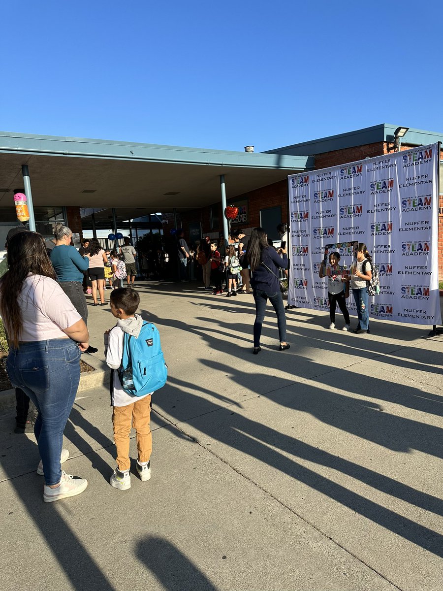 nlmusd's tweet photo. Happy Opening Day #NLMUnified! https://t.co/8DNR5zhFyE
