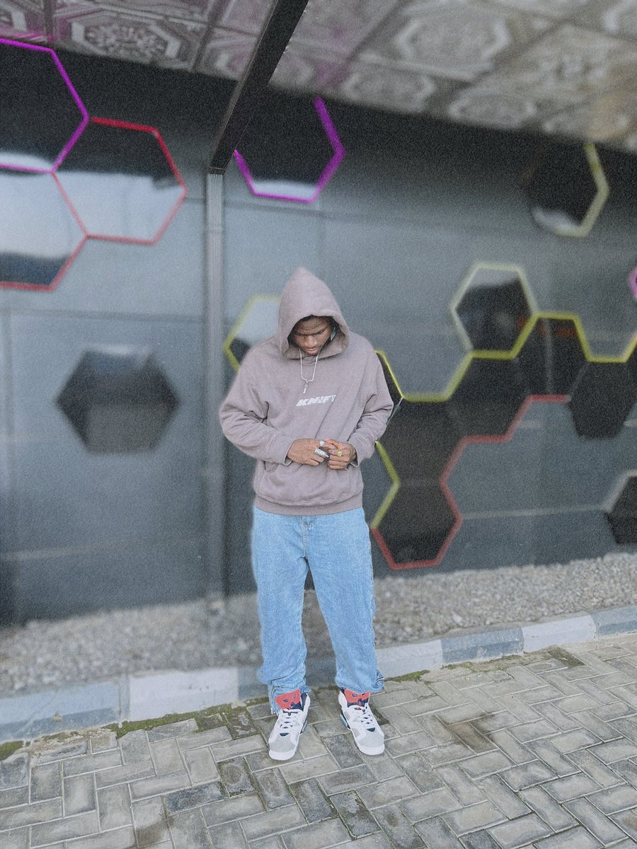 LORDE_RAVEN's tweet photo. Thanks for 100k streams on Straight From The Heart 💯
Appreciate you all, new music soon
#giftknify #knify #fashion #style #stylish #cute #photooftheday #beauty #beautiful #swag #model #shoes #styles #outfit #explorepage #explore #exploremore #newmusicsoon https://t.co/Lt4Xfl46sB