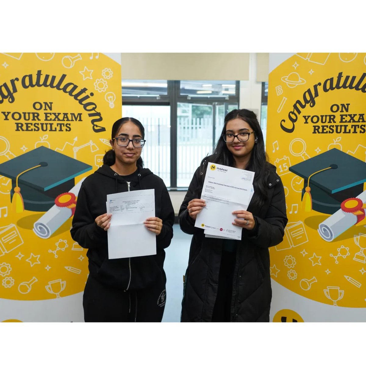 HolyheadEvents's tweet image. Massive #congratulations to all of our students on their results today. Plenty of smiles on a day of pride and #celebration with bright hopes for future endeavours. We’re so proud of you all - Class of 2023!

@holyhead_school #teachwhatmatters #alevels2023 #examresults 👏