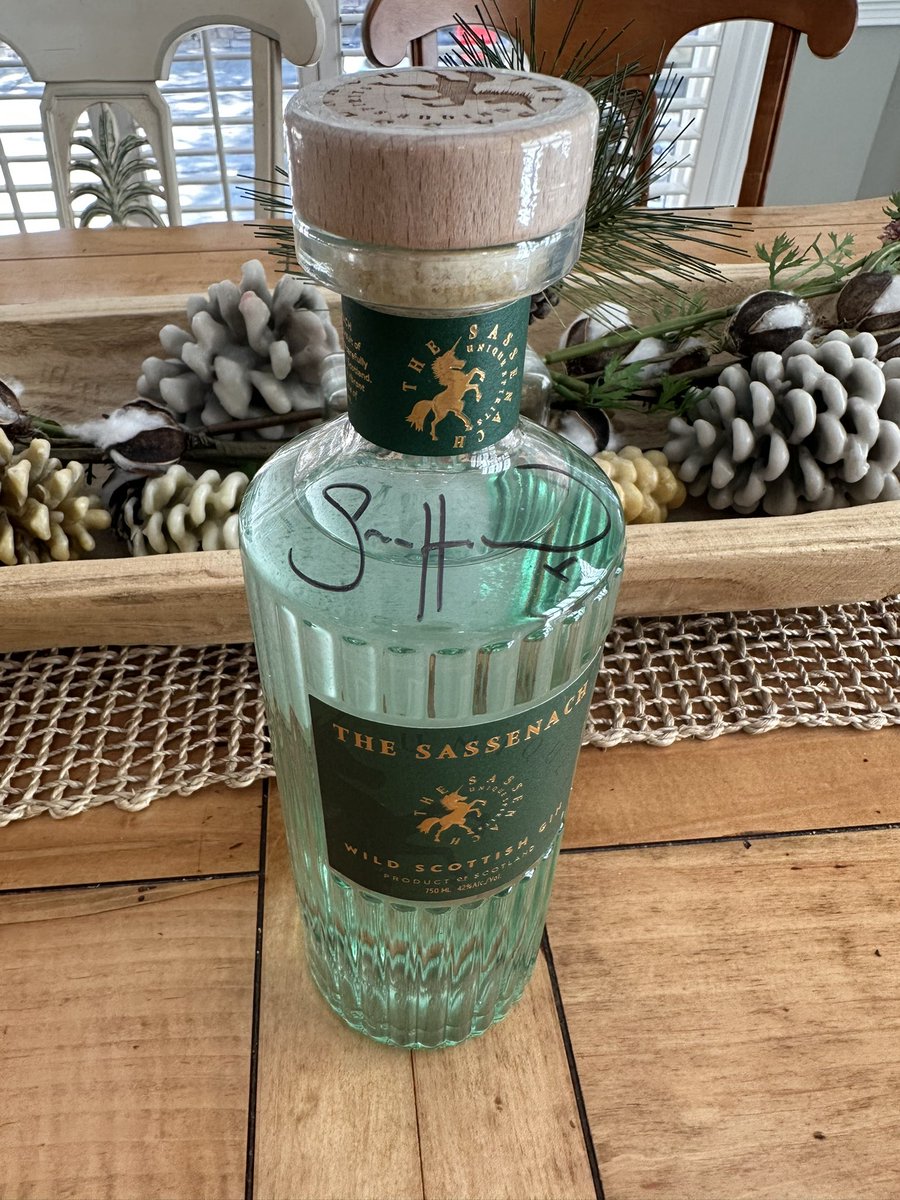 costley_jan's tweet photo. My Pride and Joy 😂 Blood,sweat, and sleepless night to get this. #SamHeughan #SassanachSpirits #BennysBev https://t.co/8fFKhuix0D