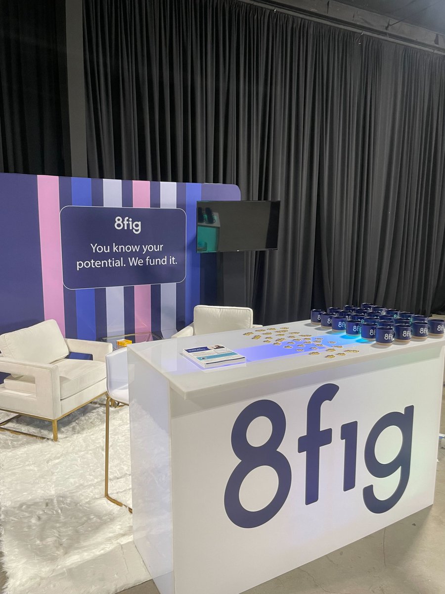 eightfig's tweet photo. We are here at #blackinecom and ready to rock! Swing by the 8fig booth for a complimentary starby giftcard and a chat about funding your #ecom biz! https://t.co/88RUQjaXL8