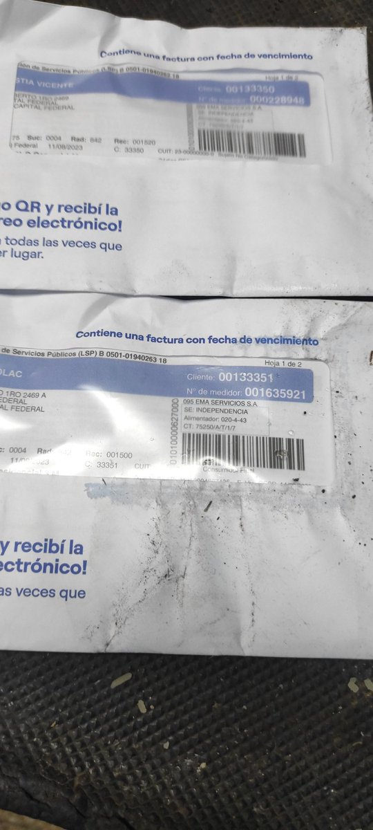 pinopinin's tweet photo. @OficialEdesur hola buen día, estaría bueno que no dejen las facturas sobre el agua cuando las envían, entiendo el día la situación climática, pero..... https://t.co/DzDtc4Ub9T