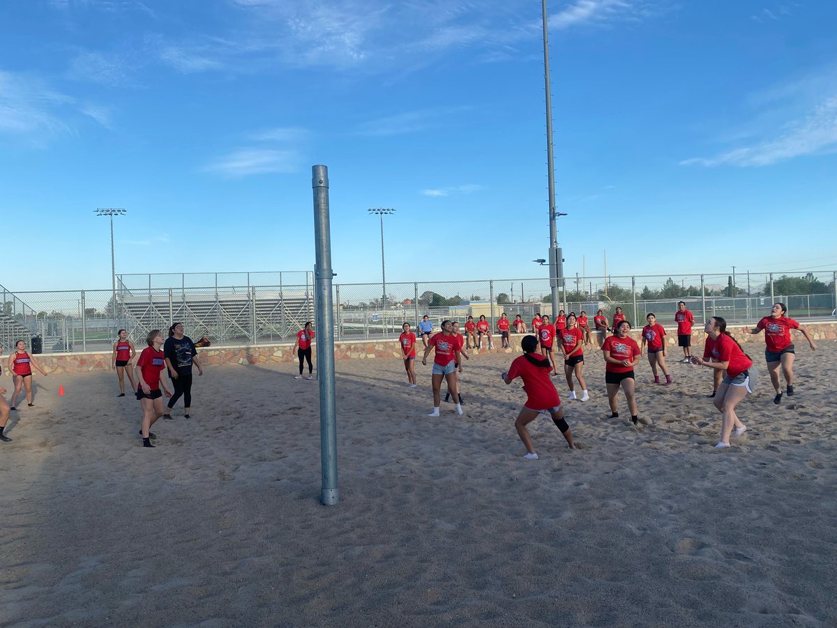 Mad Dog Cheer tweet media