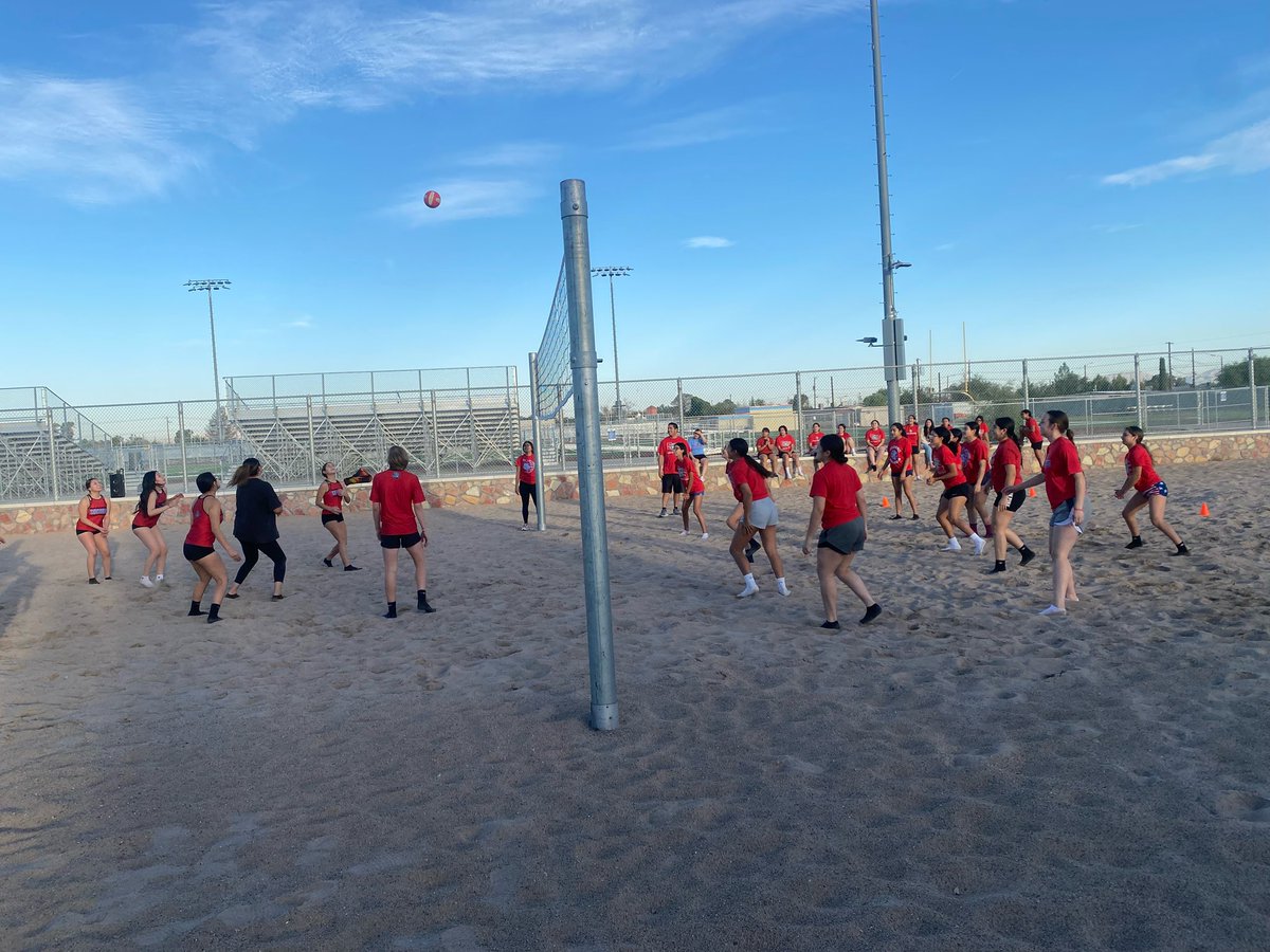 Mad Dog Cheer tweet media