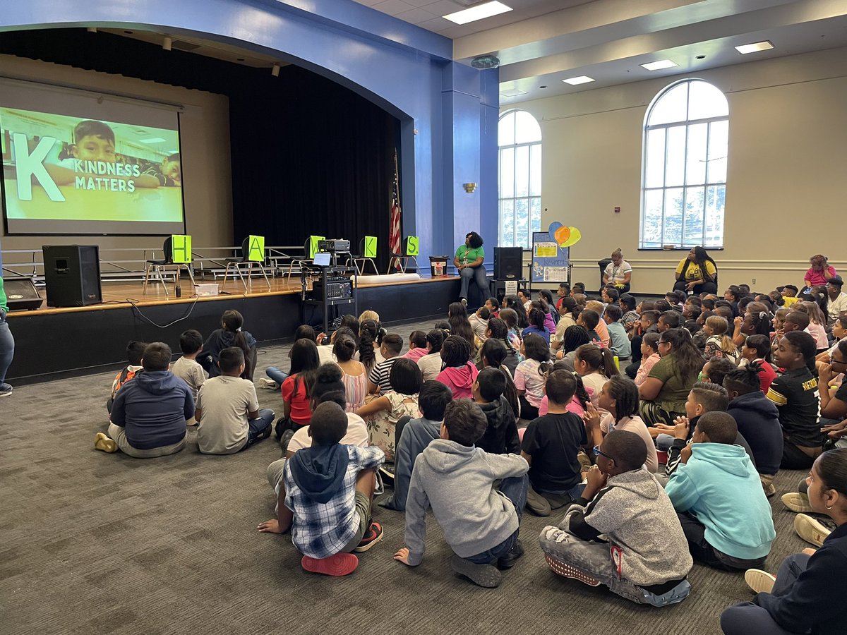 CounselingKirk's tweet photo. So much fun kicking off the year with our PBIS pep rallies! We reviewed expectations, had some teacher competition and opened the PBIS store! @DrCSLPadgett @kellymastro https://t.co/KTSlFLVLOF