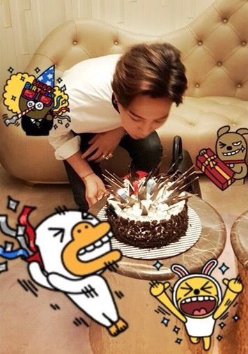 KJHEADLINE's tweet photo. with you, always and forever. 

♡ @IBGDRGN 
HAPPY BIRTHDAY G-DRAGON
#8월의_햇살같은_권지용_생일축하해 https://t.co/lzhE0OreD1