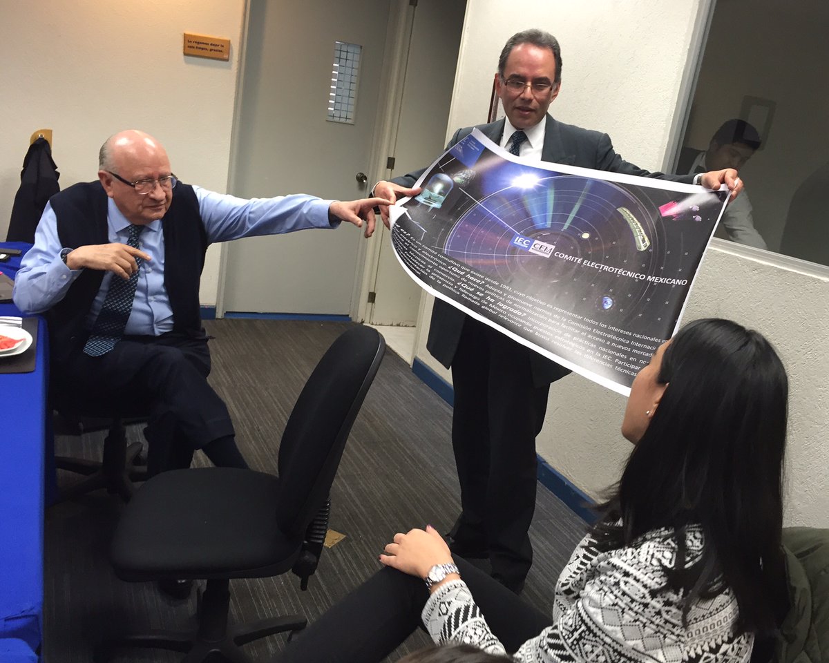 Ayer tuve la oportunidad de platicar, grabadora por delante, c/el gran Ing. Rafael Nava, el gran experto nacional en normalización y regulación técnica. Su conocimiento y perspectiva son inigualables, lo mismo que su elocuencia.
En su momento compartiremos el audio...
<a href="/ComenorMx/">COMENOR</a>