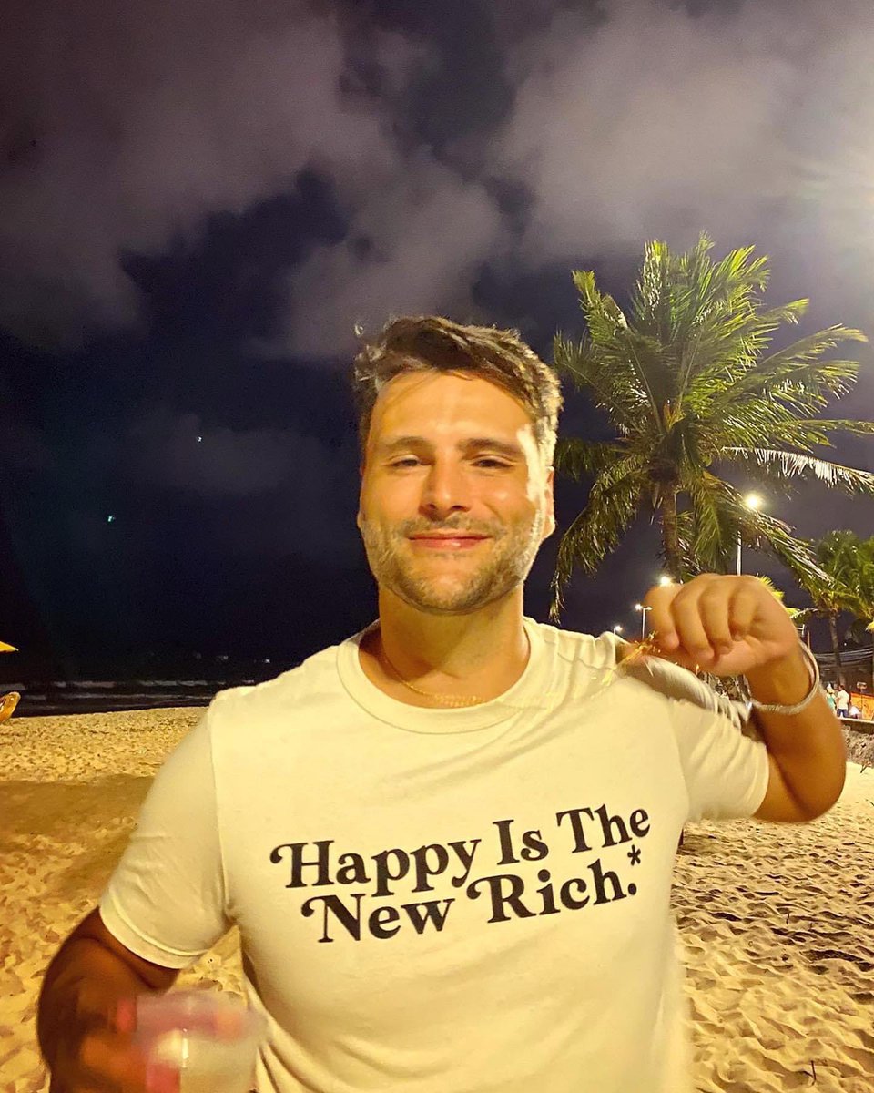 ALERTA GATILHO! Esse #tbt é um AVISO! 
🎭🏝️… em breve em #joaopessoa #paraiba , terra que eu AMO!

Palpites???