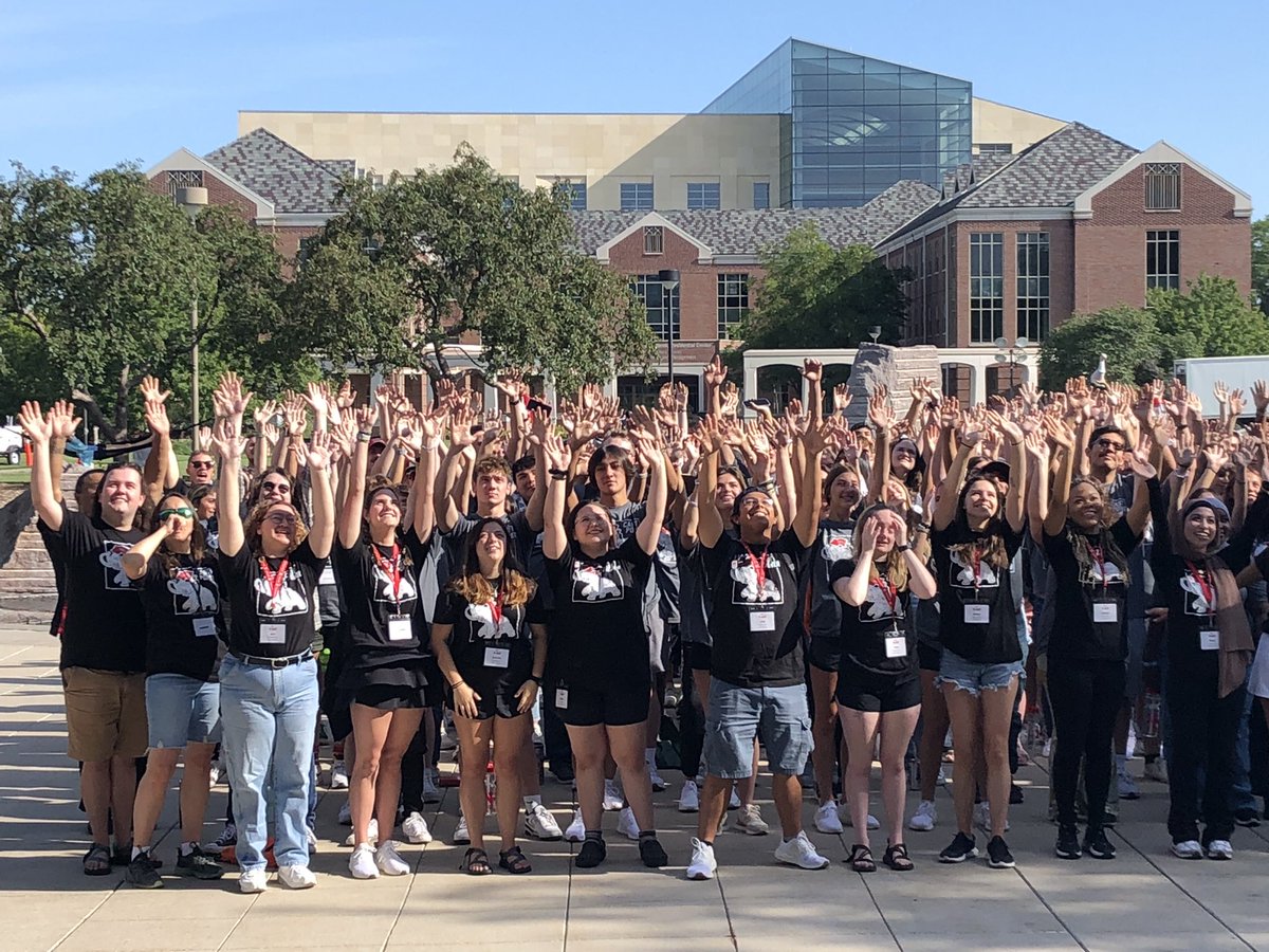 Welcome to all new students participating in our #CAST success 4-day orientation. We are glad you are here! #UNL #FirstHusker #EmergingLeaders #CASTpower