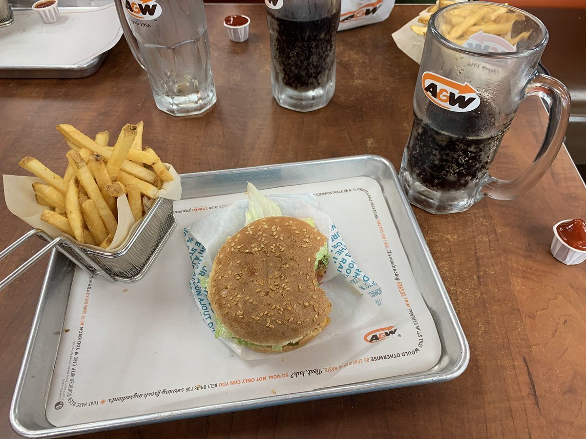 laurabedal's tweet photo. Lunch?  Dinner?  Maybe both?

When are you going to @AWCanada today?  Today is #BurgersToBeatMS 🍔. A great annual campaign for @MSCanOfficial https://t.co/Oq9tEkltqX