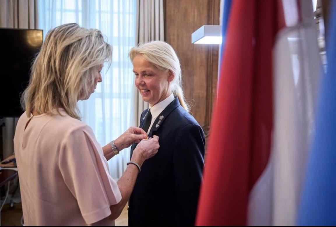 NLWomensrights's tweet photo. We congratulate Ella van den Heuvel with her royal distinction for her important work in the area of women in peace keeping and gender in the armed forces. She is a driving force of the women, peace &amp; security agenda! Proud of our collaboration!

#genderequality #wps #nap1325 https://t.co/fMm9Xn3xmM