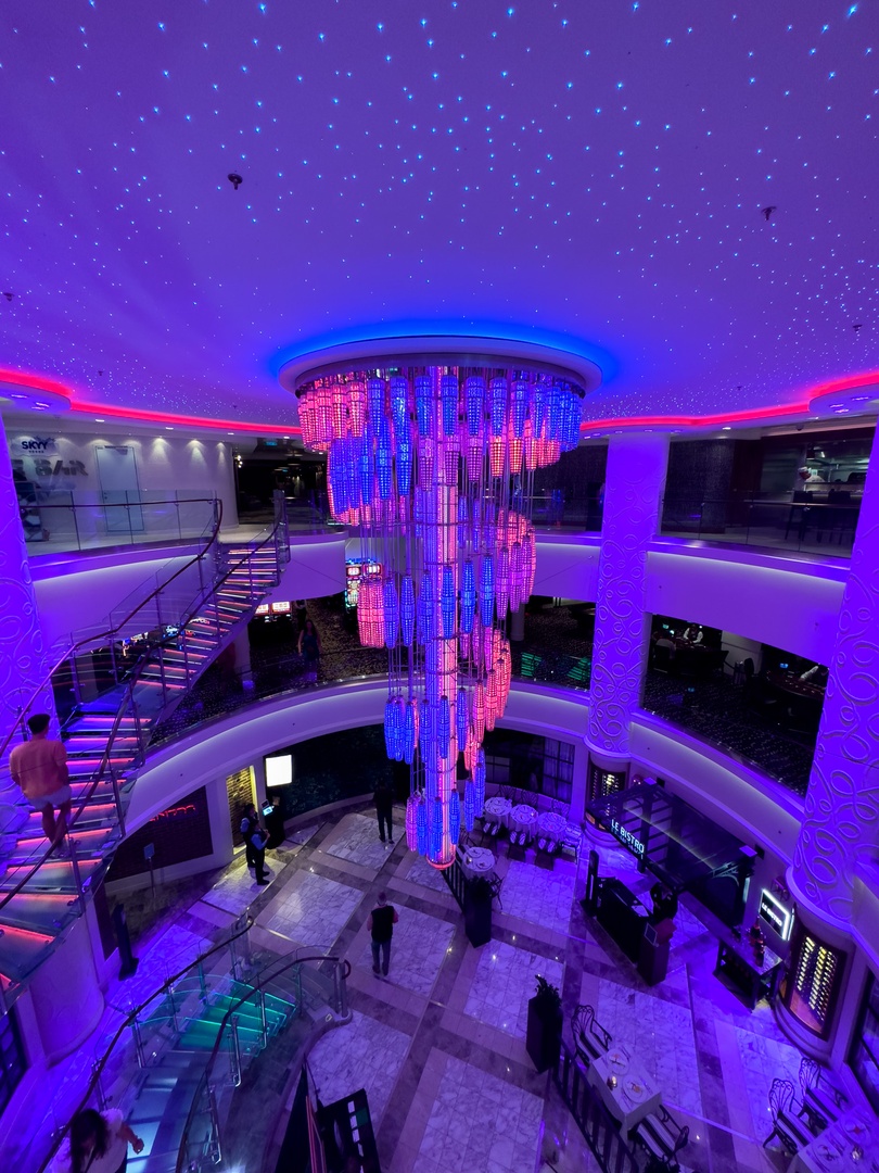 Norwegian Cruise Line tweet media