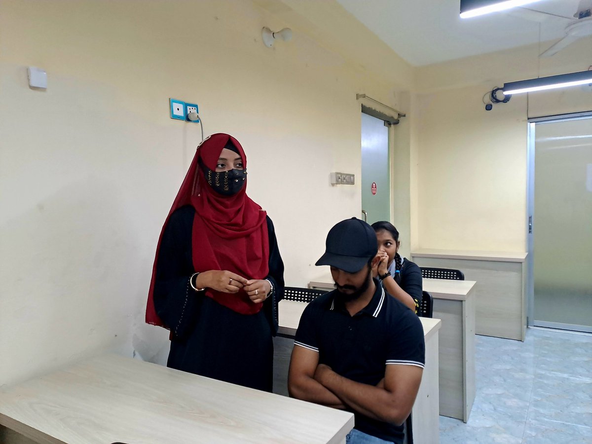 HamidKysar's tweet photo. I had wonderful time with the newly recruited volunteers conducting volunteers orientation at YASID.
The volunteers will be trained by LETS on reproductive health as instructor and they will teach students, youths and adult in community level soon.
#lets #yasid #youths https://t.co/7OBBB7D2MC