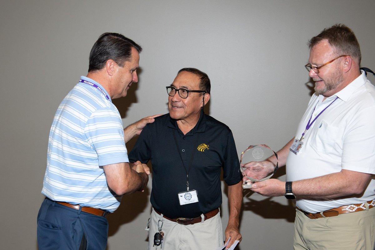 KinkaidSchool's tweet photo. Congratulations to Felipe Castro for being this year's recipient of The Weston Clark Facilities Excellence Award! Felipe has been a part of the Kinkaid community for over twenty years and is a vital part of the Facilities Department. 
#Kinkaid #WhereYouBelong https://t.co/4WbKHfmHAv