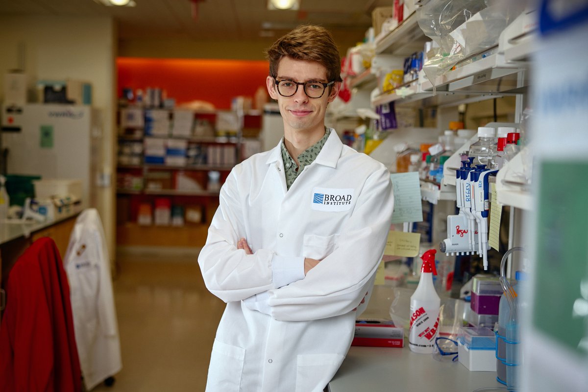 PhD student Constantine Tzouanas studies how processes involving individual cells shape whether pathogens will defeat their hosts — or vice versa. In addition to uncovering leads to new treatments, he seeks to better understand how the body works. mitsha.re/NrtX50PAm7S