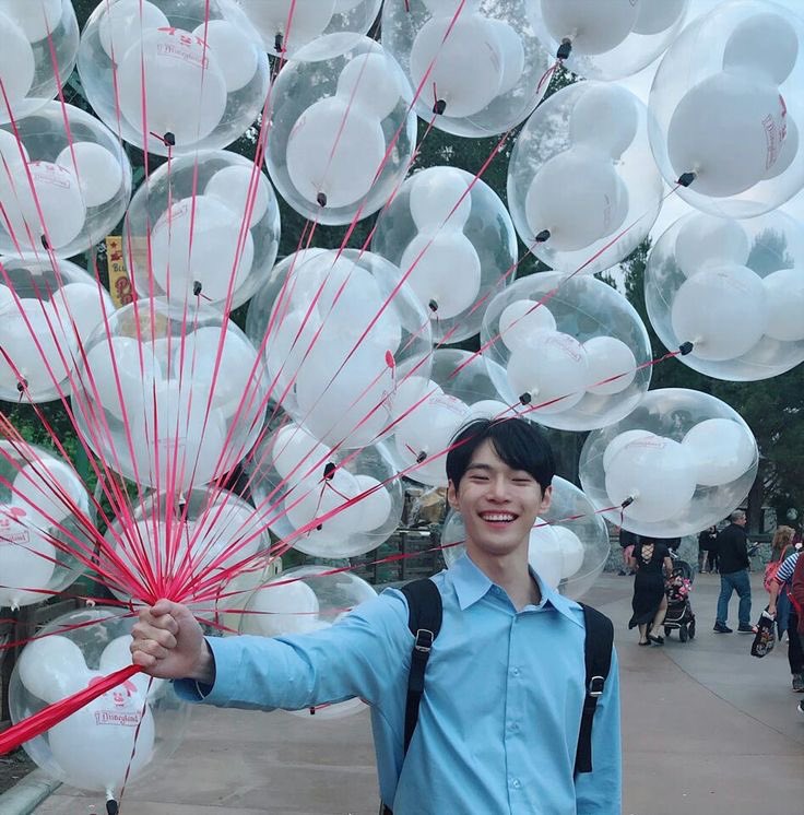 haemjjitokki's tweet photo. amusement park dates with doyoung https://t.co/YWoSMwLAGI