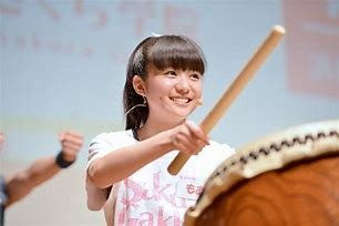 7WVZoXH2o2fjwrM's tweet photo. @BABYMETAL_JAPAN @tmorello 8/18金曜日🏮「メタり!! (feat. Tom Morello)」🆕➡️https://t.co/s2Fb57gVj9🏮#メタり 💝#BABYMETAL 🏮#METALI #RAGEAGAINSTTHEMACHINE #METAMURA https://t.co/01QSXe9BcZ