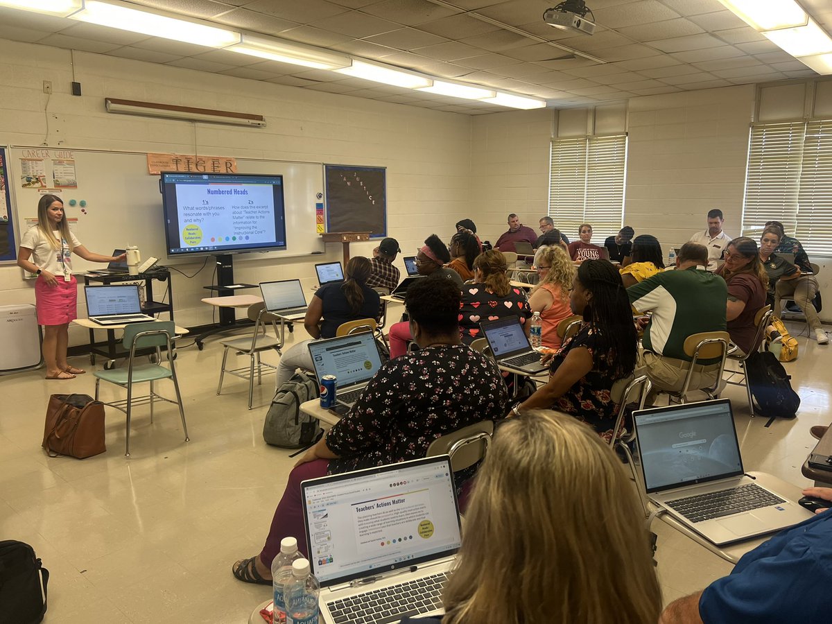 Katie Ross tweet media