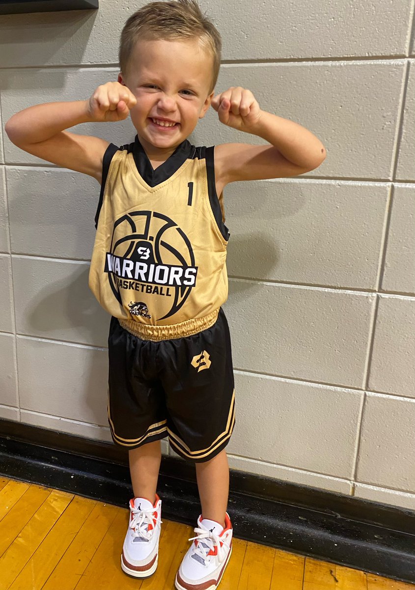 ECCCBasketball's tweet photo. Our practice gear for this upcoming year has arrived, and we have a special guest revealing it for us. Wesson doesn’t have a nickname or social media handle yet, so he kept it classic with “Wesson” to represent himself. #withYOUinmind #WarriorStrong https://t.co/T5pLCUluD8