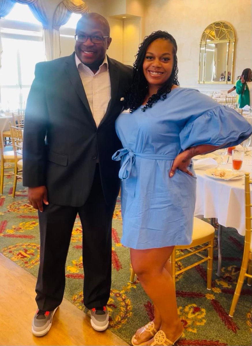 Oak View Elementary School (@oviewbears) on Twitter photo Oak View Nation…
I’m insanely proud of Oak View Elementary’s 2023 Extraordinary Educator of the Year - 3rd Grade Teacher Ms. Farrington. She was recognized today at the High Point Country Club sponsored by the <a href="/HPschoolsP/">High Point Schools Partnership</a> High Point Schools Partnership. Oak View Nation…
I’m insanely proud of Oak View Elementary’s 2023 Extraordinary Educator of the Year - 3rd Grade Teacher Ms. Farrington. She was recognized today at the High Point Country Club sponsored by the <a href="/HPschoolsP/">High Point Schools Partnership</a> High Point Schools Partnership.