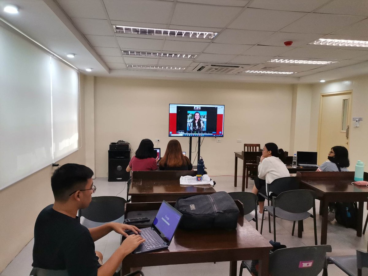 We have local hubs this year! 

We love seeing students in Philippines, Nigeria, Mexico, Cuba, Cameroon &amp; Argentina attending the summer school lectures and discussion sessions together. 🥰