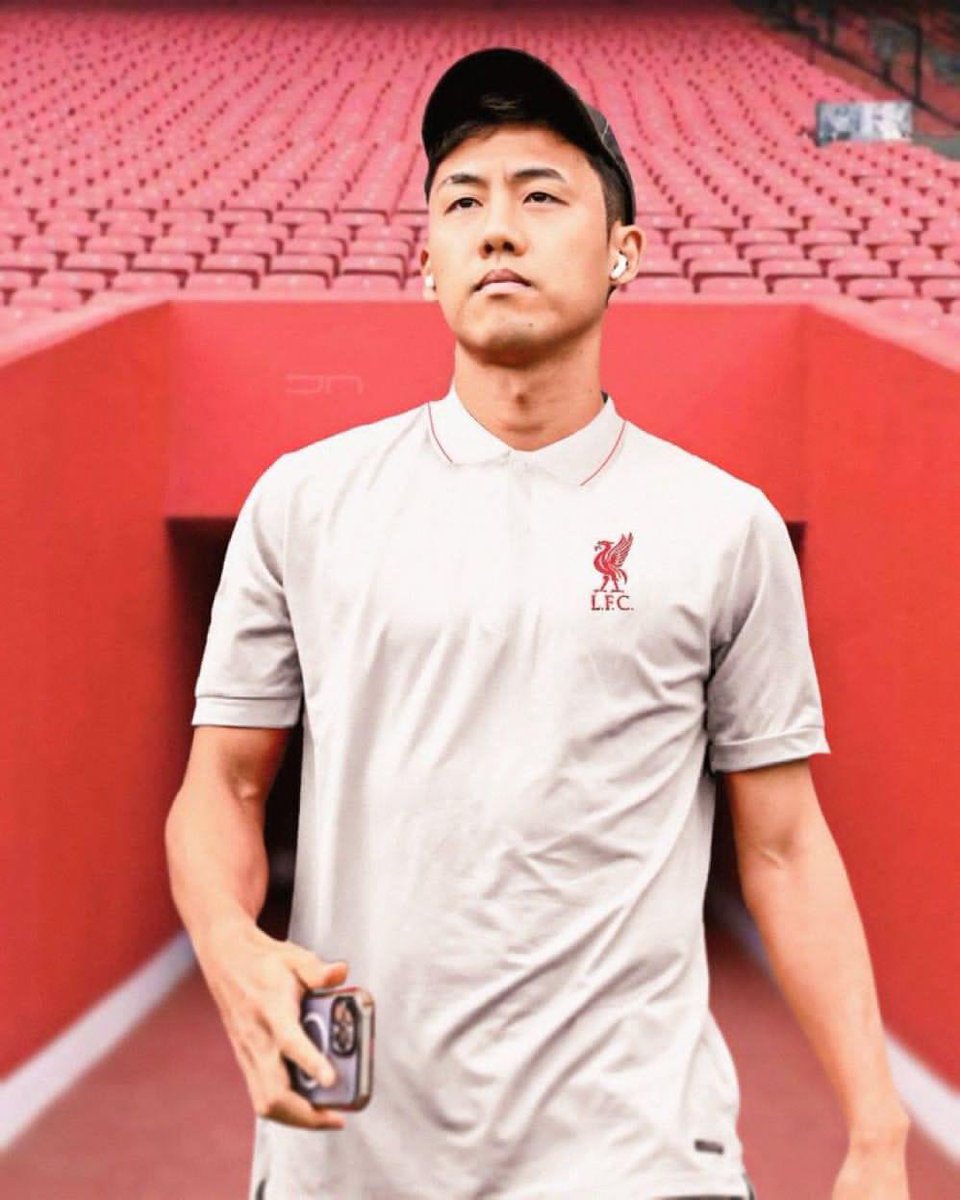 Samlock83316059's tweet photo. Welcome to Anfield.❤️You'll Never walk Alone ❤️ https://t.co/As2nmjcEA7