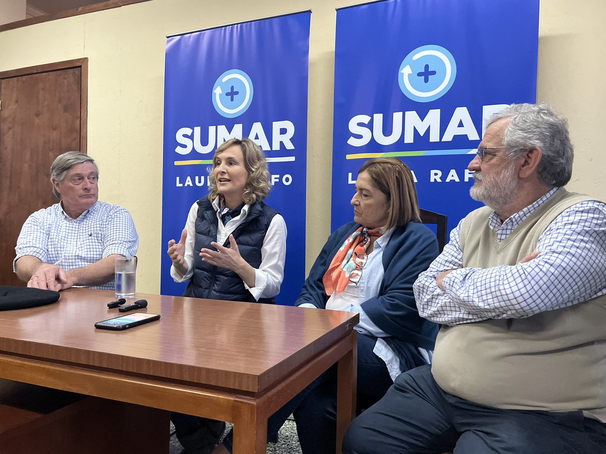 Presentamos <a href="/sumar_uy/">SUMAR</a> en conferencia de prensa en el histórico Hotel Elizondo en Cardona.