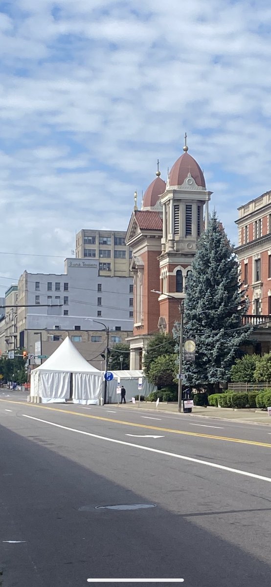 We are awaiting President Joe Biden’s arrival here in Scranton, as he will pay his final respects to Former First Lady of Pennsylvania, Ellen Casey. Preparations have been underway for the President all morning around St Peter’s Cathedral. @WNEP