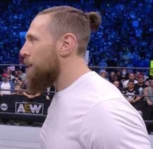 WSWFederation's tweet photo. and they start signing one by one!
Once the signing is complete, they stand face-to-face in the center of the ring!
All four men shake each others hand. Crowd cheers loud!
The camera captures their intense gazes before the segment comes to an end! https://t.co/svBwfvgdxw