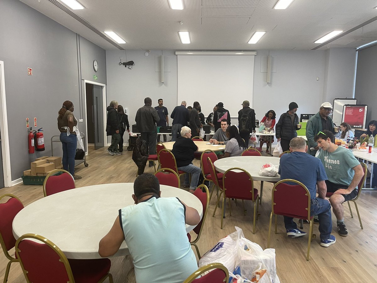 DrJJohn's tweet photo. We saw about 100 homeless people in this PCN clinic and was able to provide a one stop service - true coproduction and the feedback was brilliant in this Homeless clinic and we picked up illnesses - this integrated approachtruly helped our most vulnerable residents @NHS_NELondon https://t.co/6KyM6LaJsE