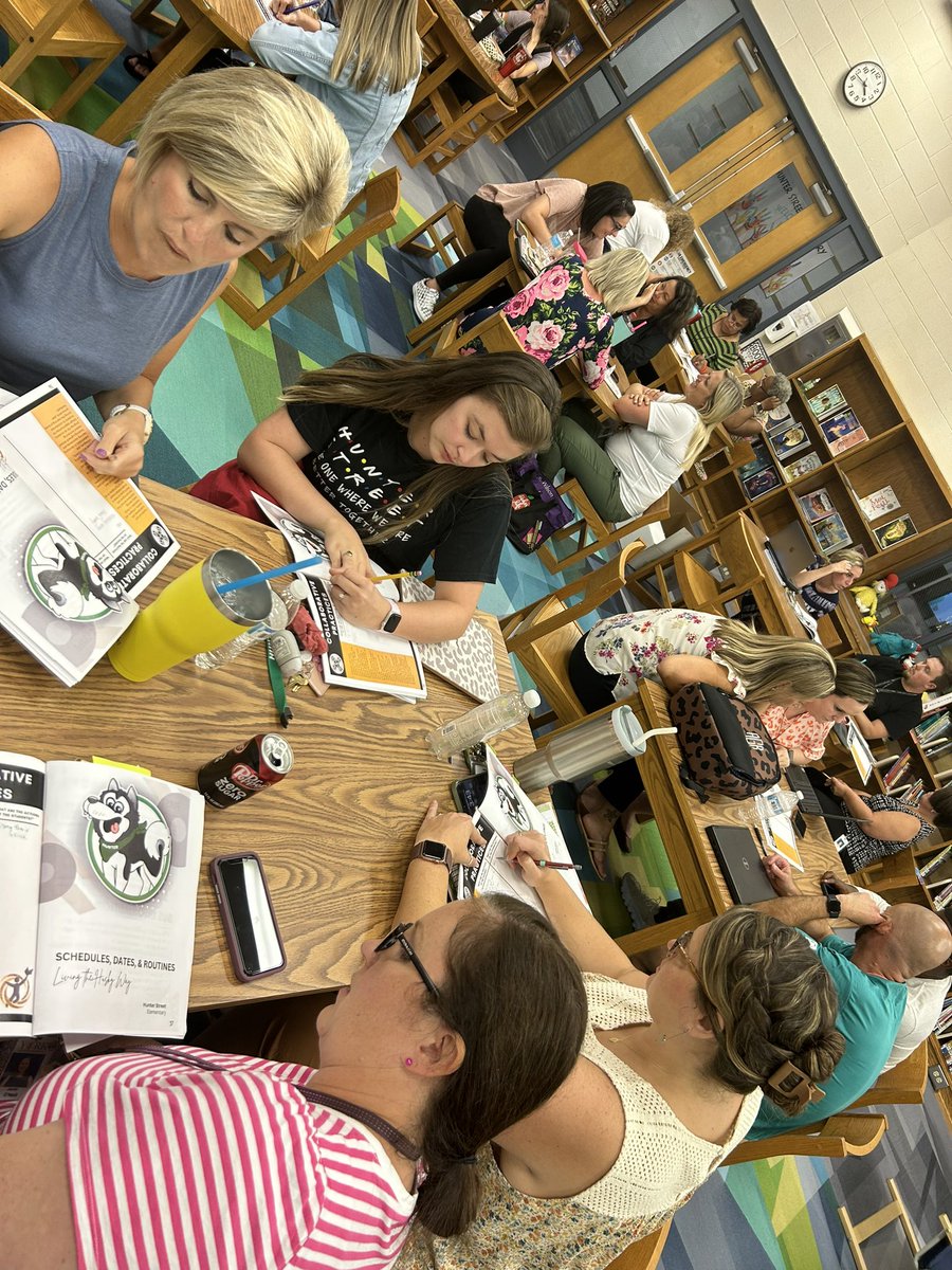 Teachers <a href="/York1HSE/">Hunter Street Elementary</a> <a href="/York1Schools/">York 1 Schools</a> collaborate to 🔍evaluate and 🧐reflect on 🤝collaborative practices both of themselves as teachers, but also collaborative opportunities provided to students.