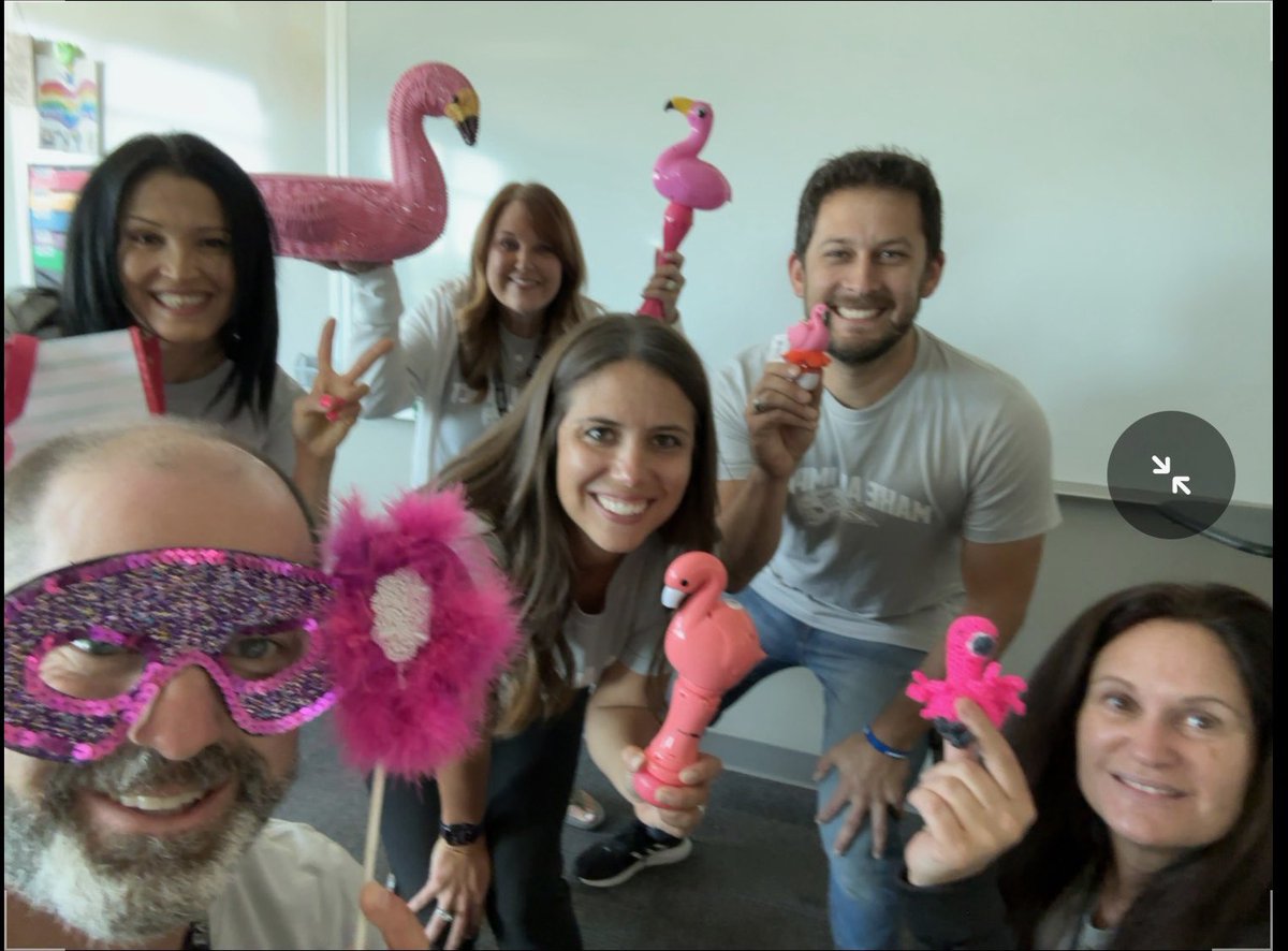 FrExchange's tweet photo. FLAMINGOS squad @ACHSLib @ankeny_jaguars https://t.co/1qmCoRWifH