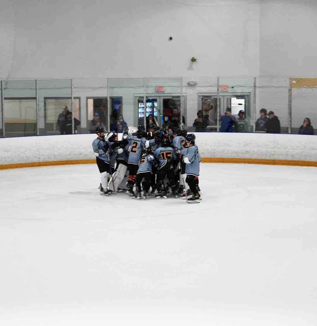 NEFStars's tweet photo. Congratulations to the U14 Norfolk County Hawks on winning the Gold Cup!π
Great job this season Hawks!
#nefuturestars #summerpuck https://t.co/VU4z0vGqbn