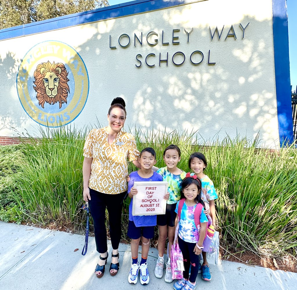 Welcome back, Longley Way Lions, and all of our elementary and middle schools! What a beautiful #ArcadiaFirstDay for the 2023-24 school year! 🤩📚✏️🎒🍎 #BuildingOurFuture #ImagineInquireInspire