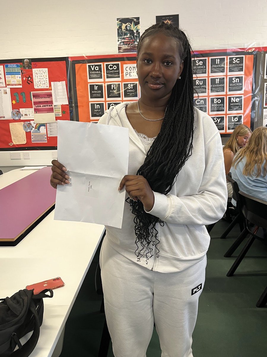 St Marylebone School tweet media