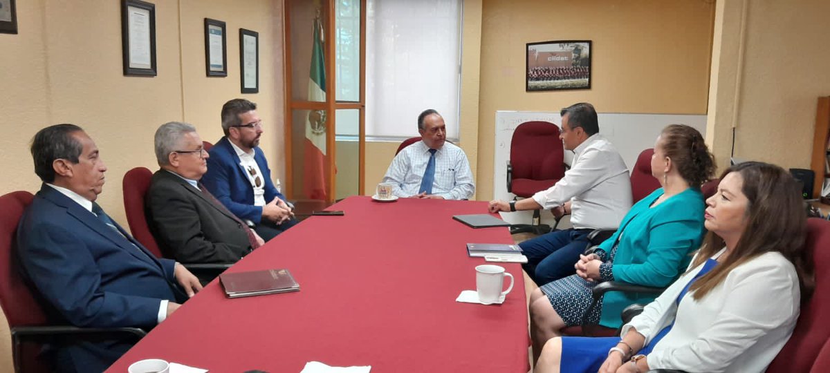IUDIGITAL's tweet photo. #Jueves 📍
#Avanzamos, nos reunimos con el Doctor José López y su equipo de trabajo del Centro Interdisciplinario de Investigación y Docencia de Educacion Técnica #CIIDET, Del Tecnológico Nacional de México, @TecNM_MX
compartiendo nuestro modelo de #digitalidadpróxima. https://t.co/3DN13cOmdy