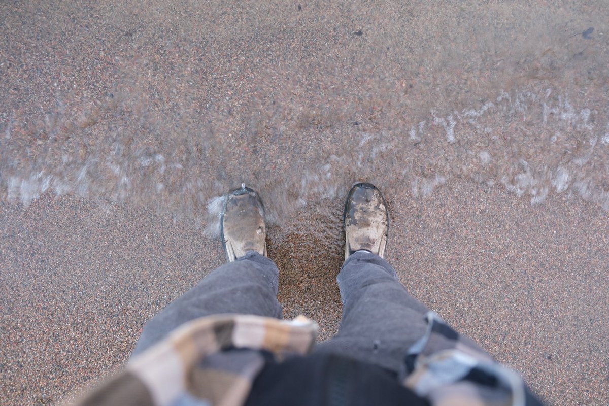 Happy Throw Back Thursday !!! Visiting Lake Superior for the first time 
#adventure #adventuretime #Ontario #feet #travelphotography #PhotographyIsArt #ThrowbackThursday