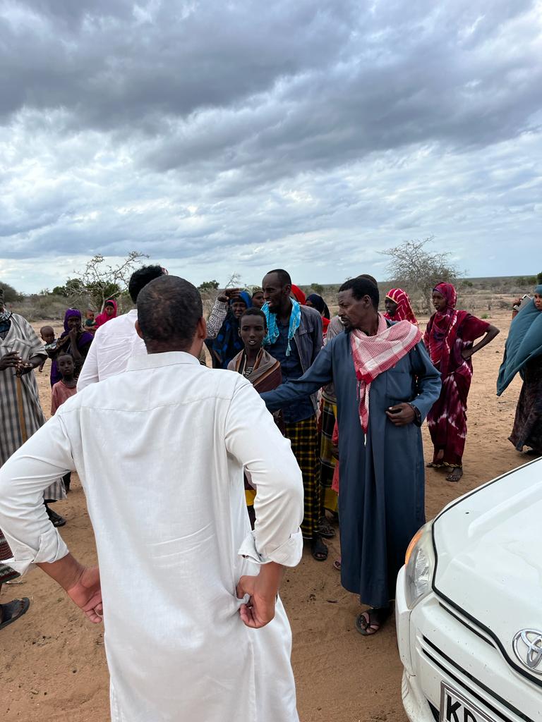 Alhamdullah.

My Entourage was today attacked in Dagega centre after attending the burial of Mr abdi Adow, a victim of the retaliation attack  in Galmagala Town. 

All is well. I urge my people to stay calm and maintain peace!!!!.