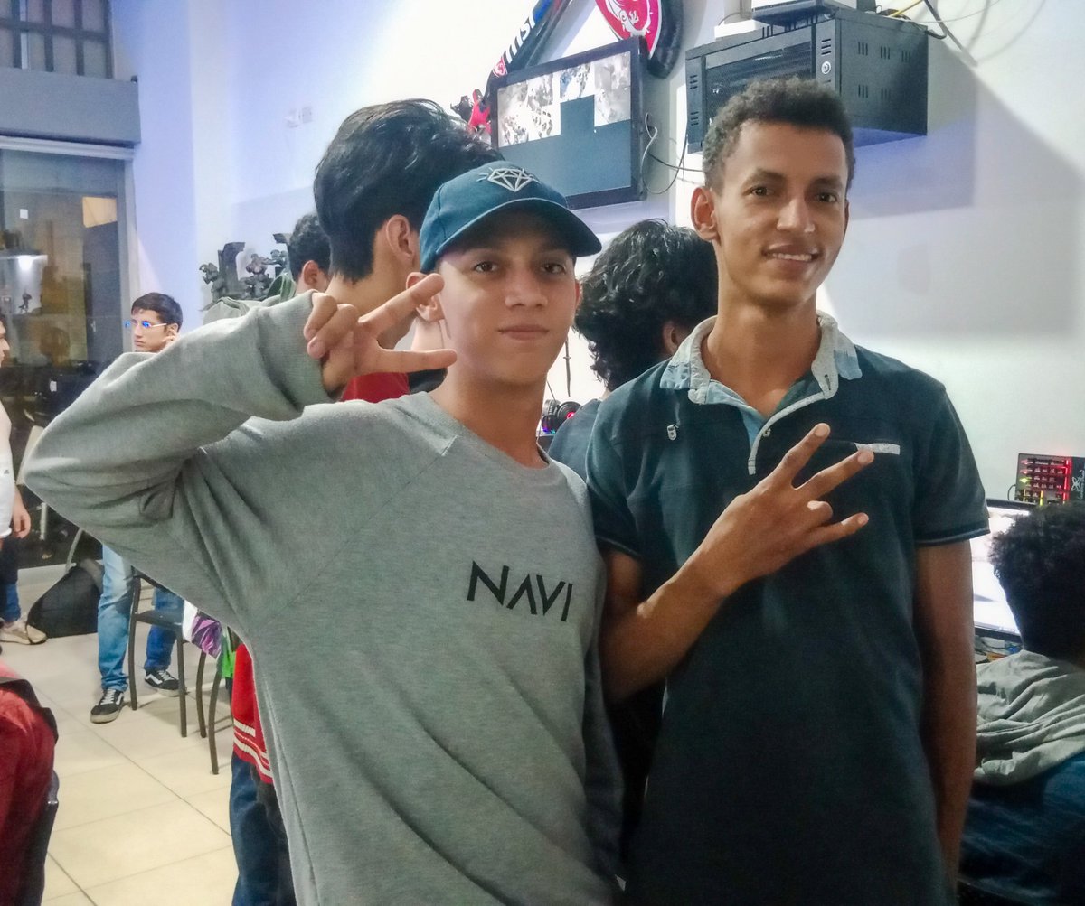AlcaldiaBGA's tweet photo. ¡BGA ESTÁ #MODOGEEK🎮❤️🔥!
📌Se disputaron las preliminares del videojuego Naruto🙌🏻.
Cerca de 120 gamers👨🎧 se inscribieron en este torneo y solo 2️⃣ se llevaron el puesto para competir el 🗓️próximo 19 de agosto en el Bukara Geek👾. https://t.co/gi1QjaESJI