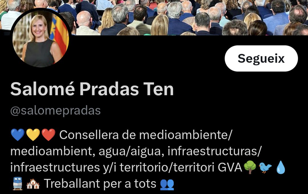 Açò m'ha recordat a l'esquetx del @poloniatv3 del traductor entre Camps i Montilla. 

El nivell de l'absurd igual d'alt  😂😂