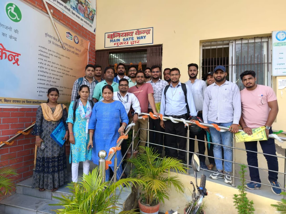 ABHWCs_Bihar's tweet image. Collaboration for greater outcomes!  Exciting synergy between @AyushmanHWCs &amp;amp; #BuniyadKendra. Check out snapshots from the convergence meet and exposure visit of #CommunityHealthOfficers at East Champaran's Buniyad Kendra 🤝@DoSWBihar @vishalchauhan_1 @SakshamBihar
