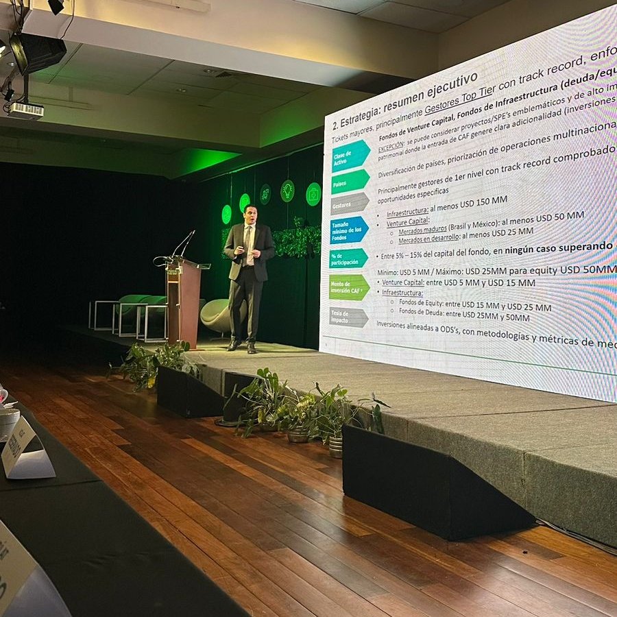 CAINCOBOLIVIA's tweet image. La presentación “Prioridades de un LP al invertir en fondos VC en Latam”, estuvo a cargo de Samuel Lederman – Data Scientist and Venture Capital Investor de CAF.
#VCILAT2023