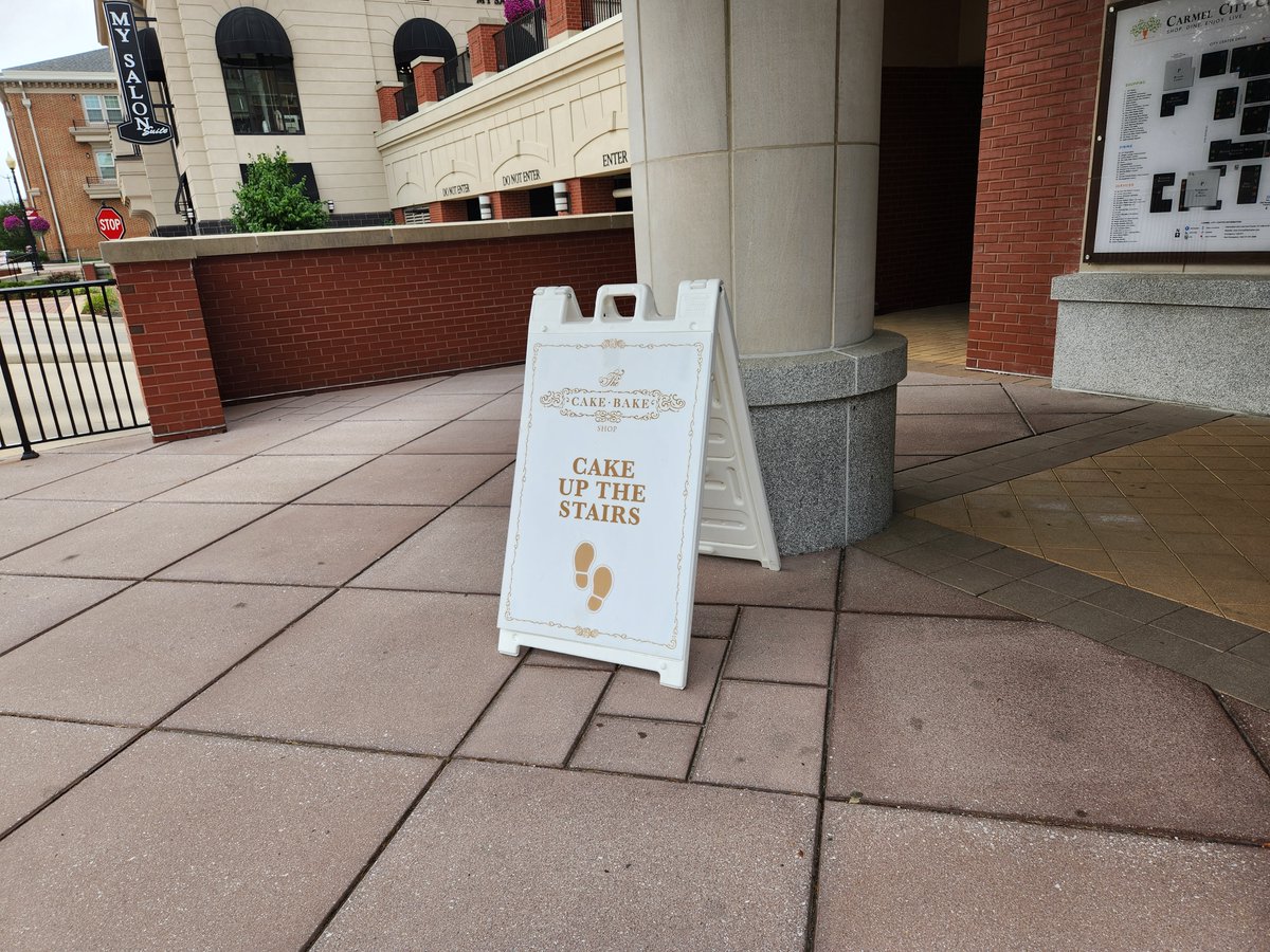 At the ink pad, we have cake upstairs! (Along with other shops, restaurants, and boutiques.) Check us out: booktheinkpad.com | #meetingspaces #meetingrooms #CarmelIndiana