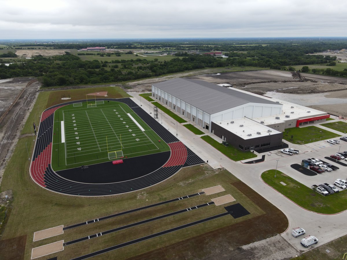 These fields are a 3D3 Blend 52 RootZone AstroTurf field system, featuring BrockFILL by our friends at @BrockUSA. In total, @Symmetry_Sports installed three AstroTurf fields at their facilities. We can't wait for the @MHSCards to kickoff in Melissa.
