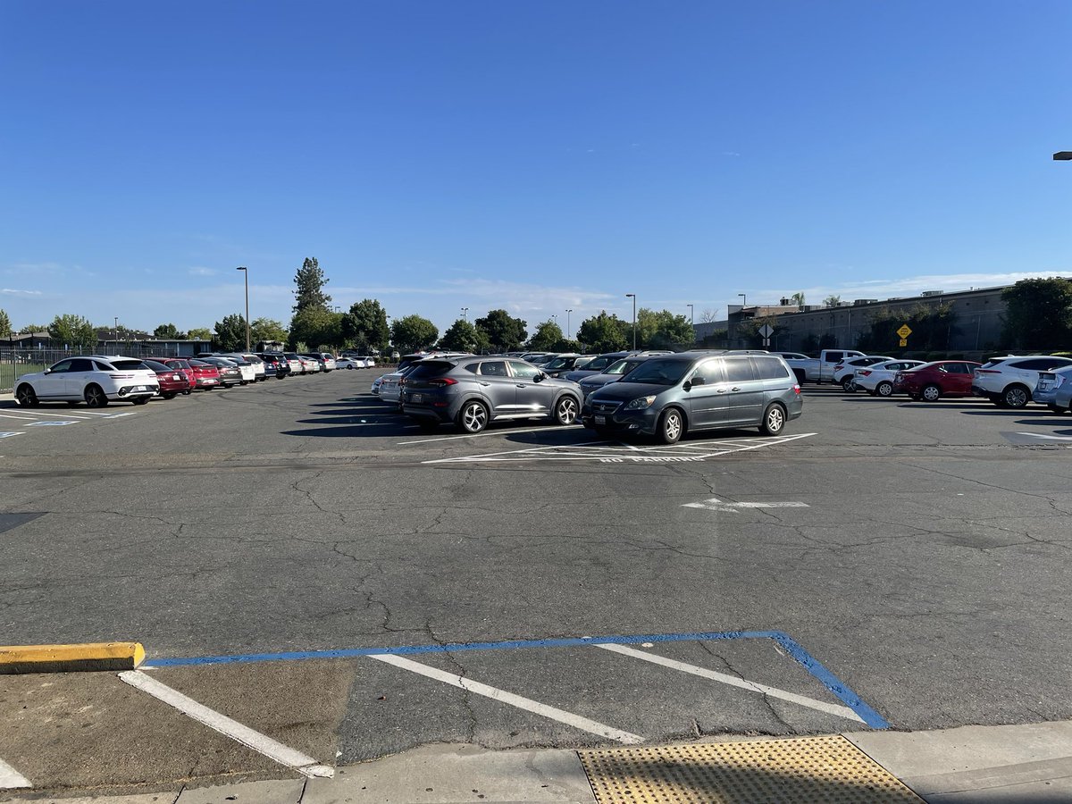TwinRiversAdult's tweet photo. First day of school at TRAS! If you’re interested in classes, please fill out our interest list on our website at https://t.co/lNZYIuZus7. @PrincipalPraest @TwinRiversUSD @2amazing2bgrace @SuptMartinez @CAEPoffice @CapitalAdultEdu @CAAdultEd #WeAreTR #adultedrocks https://t.co/XFSmzfPDhw