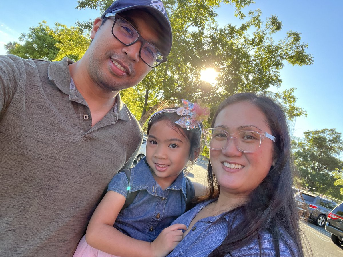 RealKaiyaKen's tweet photo. Proud parent/papa moment. Kenshin’s first day of junior year and Kaiya’s first day of kindergarten. Time is flying so fast… 🥹 #proudparent #firstdayofschool https://t.co/jAw8ItG8GG
