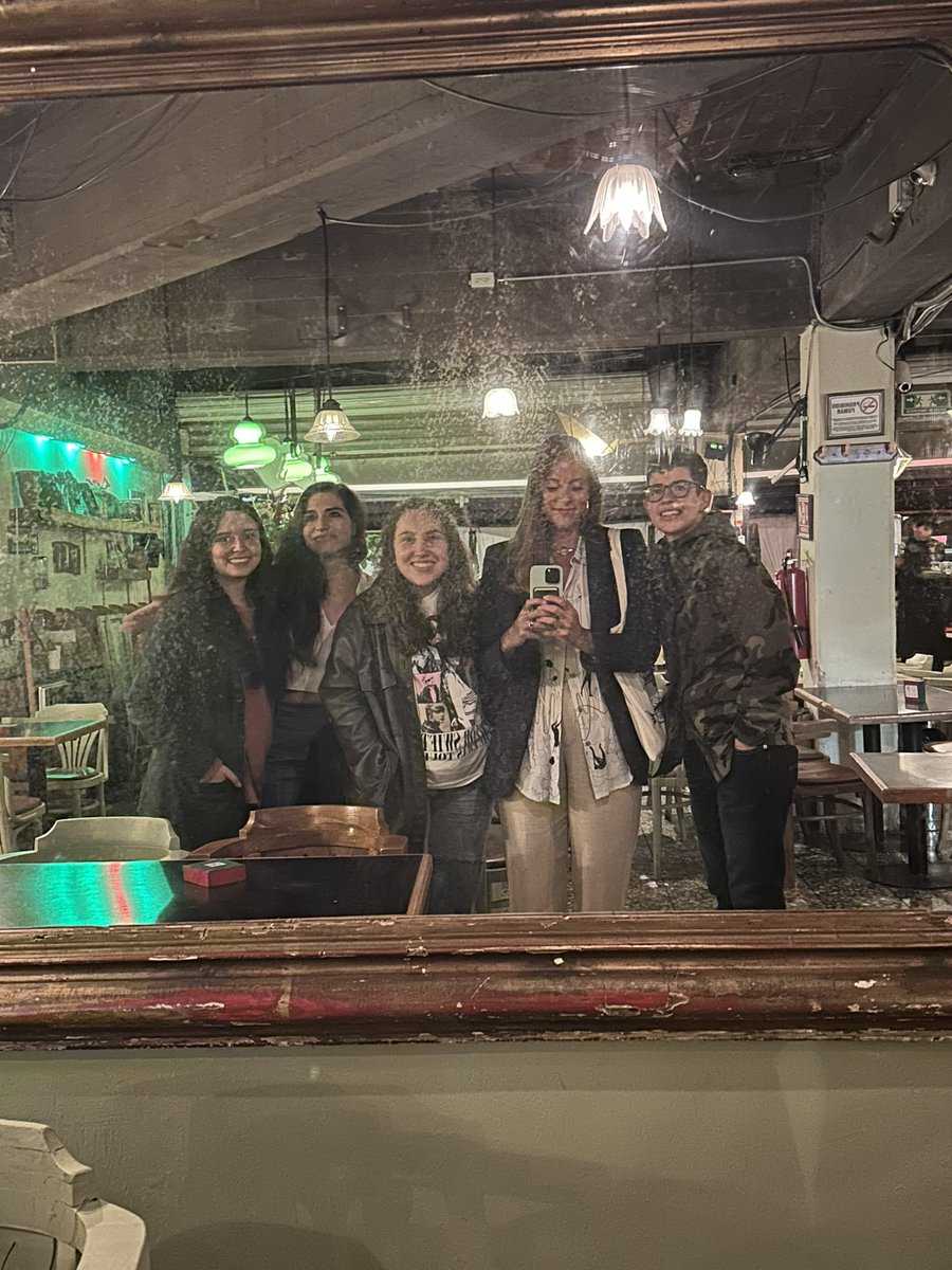 Mis cansativas poliamorosas! 

<a href="/cupskita/">Bea</a> <a href="/bluemonkeymx/">Janeth </a> <a href="/PistolaMendoza/">Pistola Mendoza</a> <a href="/Geraljaja/">Geraldine</a>